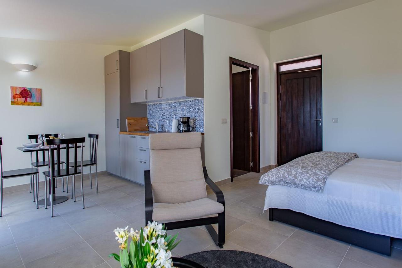 Corte Velada Guest House Lagos Exterior foto