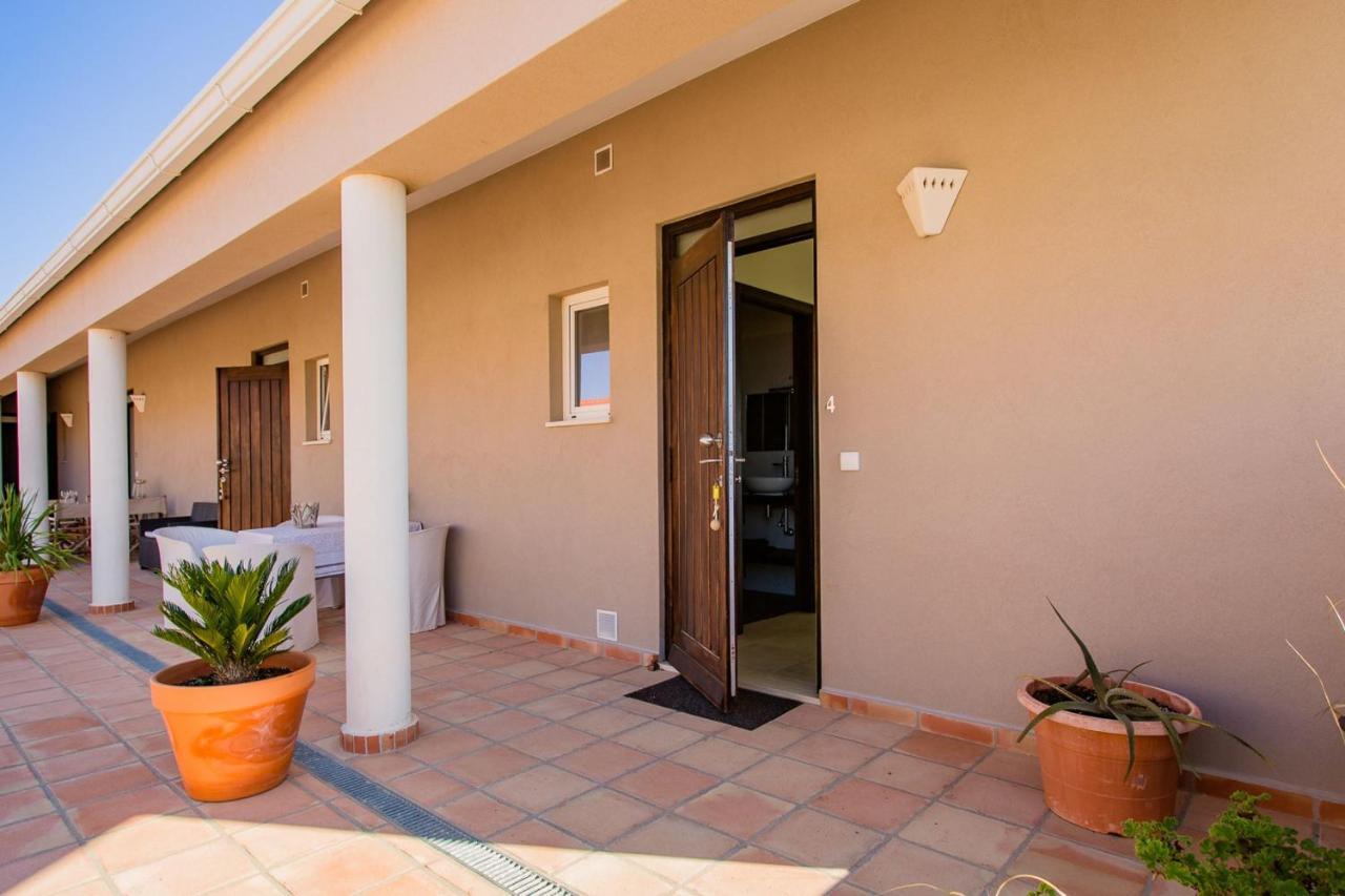 Corte Velada Guest House Lagos Exterior foto